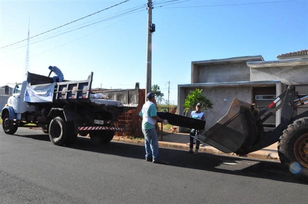 O mutirão “Cidade Limpa”, realizado pela Prefeitura de Votuporanga passa por 19 bairros hoje (Foto: Prefeitura de Votuporanga)