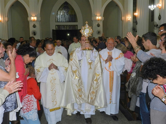 Celebração de Corpus Christi acontece às 17h30