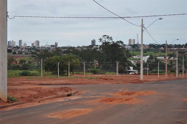 Lotes rendem mais de R$7 milhões para Prefeitura