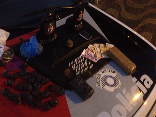 Rocam e Força Tática fazem grande apreensão de drogas