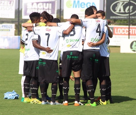 Cavinho encara o Noroeste em jogo de “tudo ou nada” na tarde deste sábado (Foto: Rafael Nascimento/ CAV)