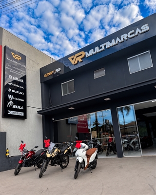 A VR Multimarcas inaugura sua nova unidade em Votuporanga, na Av. João Gonçalves Leite, 4.823, com estrutura completa para atender clientes de toda a região. O telefone é o (17) 99167-1536. Foto: Arquivo pessoal