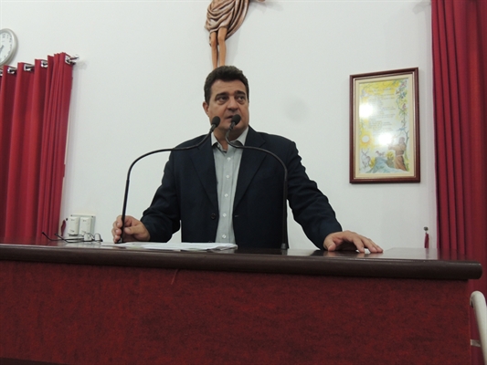 “Empresas devem ser multadas por atraso”, afirma Osmair