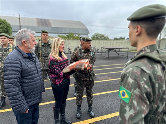 O Tiro de Guerra e o Fundo Social de Solidariedade firmaram parceria na campanha (Foto: Tiro de Guerra)