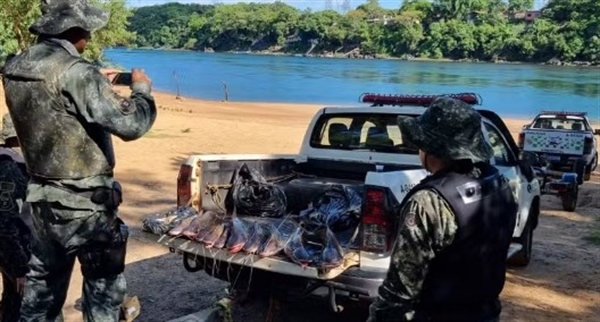 No primeiro dia de piracema, pescadores foram flagrados com mais de 31kg de peixes pescados irregularmente (Foto: Divulgação)