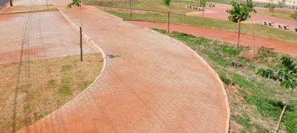 Prefeito inaugura Praça Friosi nesta sexta