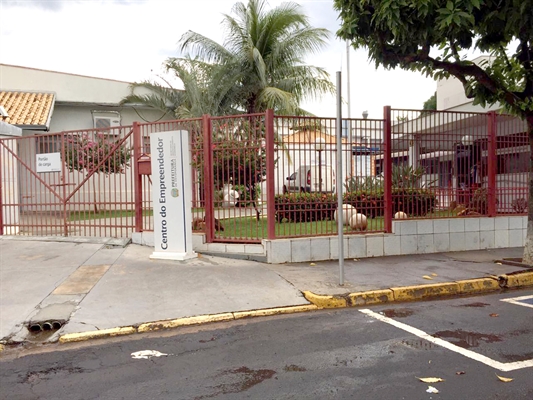 O PAT fica na rua Barão do Rio Branco, 4497; o horário de atendimento ao público é das 8h30 às 16h30  (Foto: Érika Chausson/A Cidade)