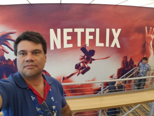Visita: professor-mestre Raynner Antonio Toschi Silva, na Netflix, no Estados Unidos (Foto: Arquivo Pessoal)