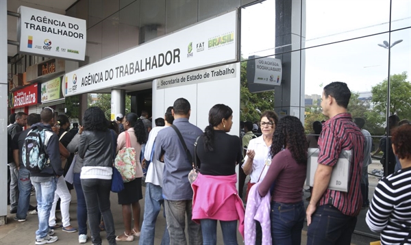 Em outubro, o total de pedidos recuou 16,9% em relação ao mesmo mês do ano passado (Foto: Agência Cruz)