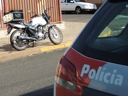 Idosa fica gravemente ferida em atropelamento