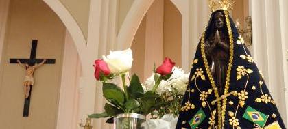 Católicos celebram Nossa Senhora Aparecida 