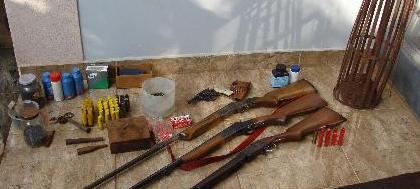 PM Ambiental apreende armas pela região