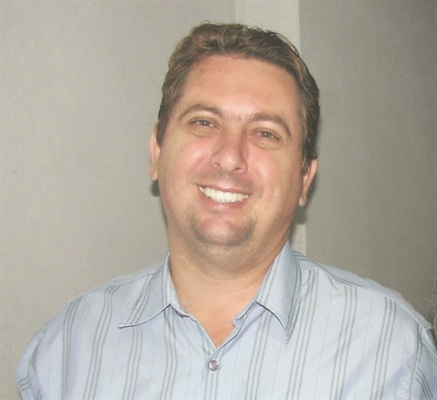 Agnaldo Paviani é escritor votuporanguense e já realizou mais de três mil seminários  (Foto: Reprodução/Facebook)