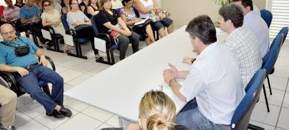 Prefeito discute orçamento de 2011 com entidades