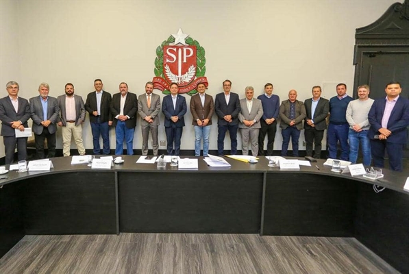 O prefeito Jorge Seba solicitou recursos para diversas obras, dentre elas a tão esperada pavimentação da Vila Carvalho (Foto: Assessoria)