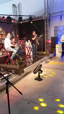 Das 13h até as 15h30, 40 mil espectadores acompanharam a live de “Gian & Giovani”, transmitida pelo canal da dupla no YouTube (Foto: Divulgação)
