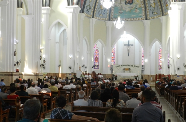 Esta missa é celebrada anualmente na Paróquia Nossa Senhora Aparecida no mês de julho (Foto:Diocese de Votuporanga)