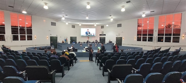 Na noite de ontem foi realizada a 12ª Sessão Ordinária da Câmara Municipal de Votuporanga. A Cidade