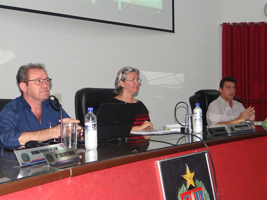 Números das finanças da Prefeitura de Votuporanga foram apresentados na tarde desta terça-feira (29) (Foto: Daniel Castro/A Cidade)