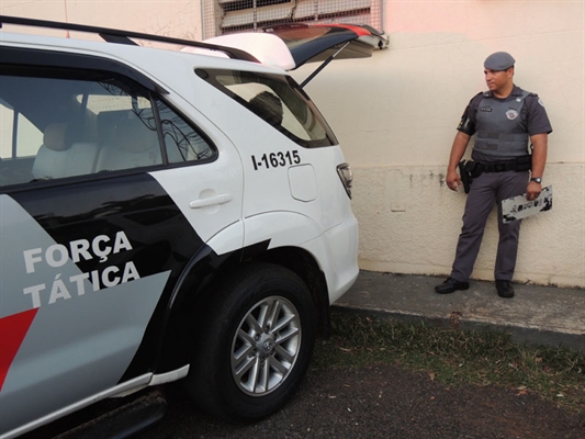 Polícia Militar recupera moto furtada na praça Santa Luzia