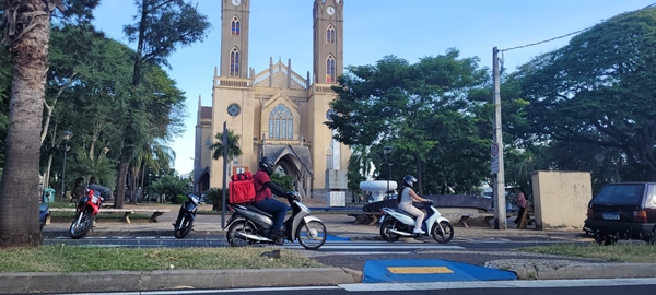 O jornal A Cidade ouviu trabalhadores que deixaram o trabalho com carteira assinada e não se arrependem disso  Foto: A Cidade