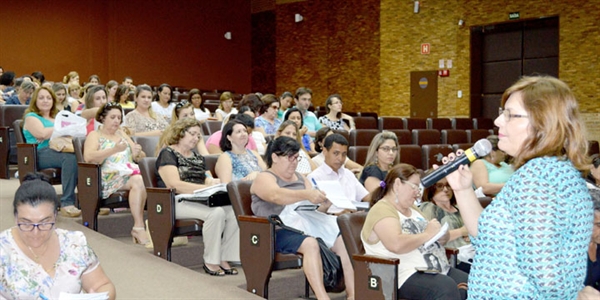 Pesquisa indica como  elevar desempenho escolar