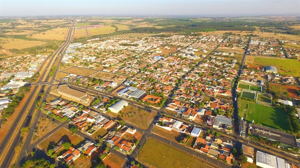 A aeronave deverá identificar possíveis criadouros do mosquito Aedes Aegypti na cidade (Foto: Divulgação/Prefeitura de Votuporanga)