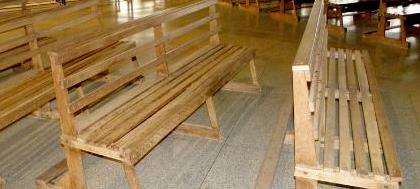 Paróquia Santa Joana necessita de 92 bancos