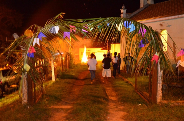 Em todos os locais as festas começam a partir das 19h30 e são abertas a todos os moradores