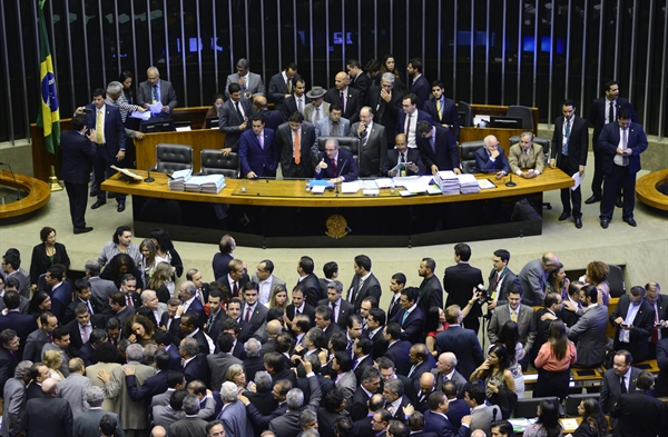 Comissão do impeachment se reúne para definir roteiro de trabalho