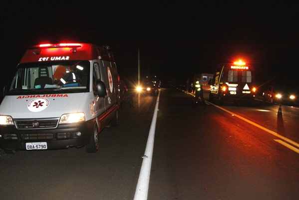 A vítima foi socorrida até a Santa Casa de Votuporanga com fraturas nos membros inferiores 