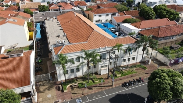 Os veículos serão designados para as secretarias de Educação e de Serviços Urbanos  Foto: Prefeitura de Votuporanga