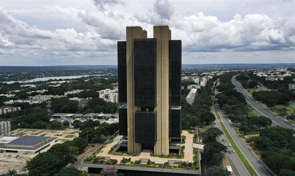 O atual ciclo de alta da Selic começou em março deste ano, quando a taxa subiu de 2% para 2,75% ao ano (Foto: Agência Brasil)