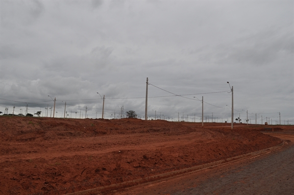 Limpeza de terrenos lidera reclamações na Prefeitura