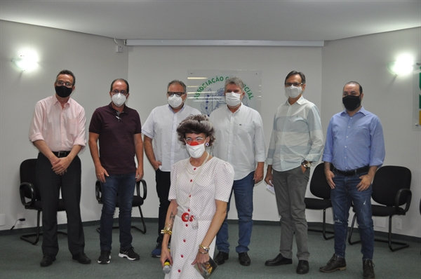 Programa ‘Novas Oportunidades’, que visa gerar empregos, foi anunciado na quarta-feira (18) de forma oficial pelo prefeito e parceiros (Foto: A Cidade)