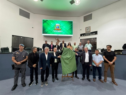 A cerimônia contou com a presença de autoridades municipais, estaduais e federais, vereadores, servidores da Câmara Municipal e convidados  Foto: Câmara Municipal de Votuporanga