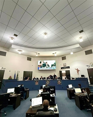 Projeto que prevê arrecadação e doação de bens a famílias carentes foi vetado, mas vereadores derrubaram o veto (Foto: Assessoria)