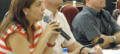 Secretária confirma contratação de professores