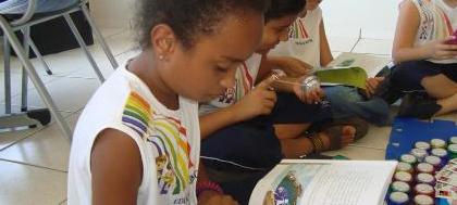 Alunos ganham livros para incentivar leitura