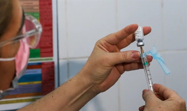 A Prefeitura de Álvares Florence anunciou que estão disponíveis as vacinas contra a dengue  (Foto: Fábio Rodrigues-Pozzebom/Agência Brasil)