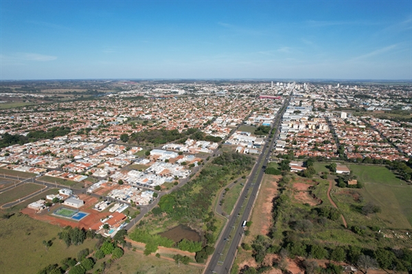 Em 2023 a Prefeitura alocou R$ 141.097.783,89 em educação. Já em 2025, esse gasto aumentou para R$ 165.042.995,46   Foto: Prefeitura de Votuporanga