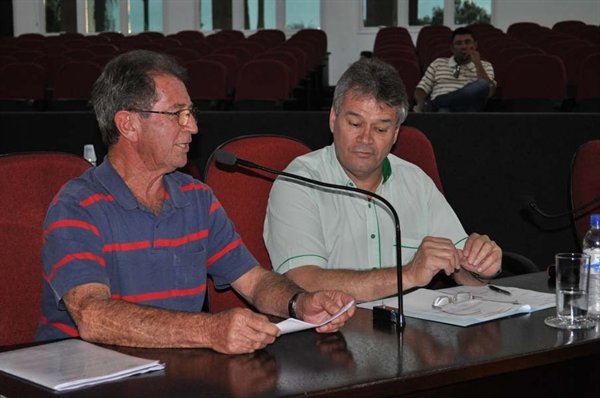 Secretário Municipal de Obras, Waldir Petenucci, e Osvaldo Carvalho