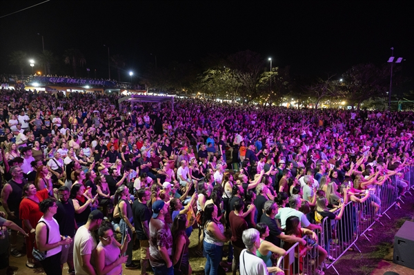Um grande publico prestigiou a apresentação do cantor Frejat na noite de anteontem no Parque da Cultura  Foto: Prefeitura de Votuporanga