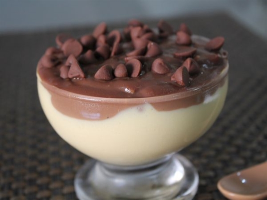 Mousse de maracujá com chocolatE