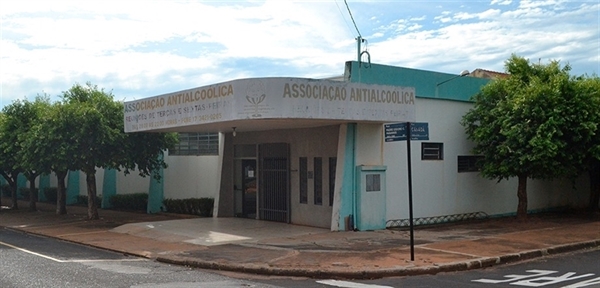 A Associação Antialcoólica de Votuporanga fica na rua Padre Izidoro, 1999   Foto: A Cidade