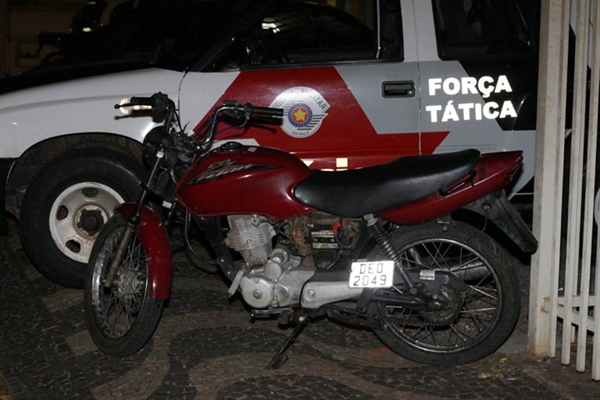 Polícia Militar recupera duas motocicletas furtadas