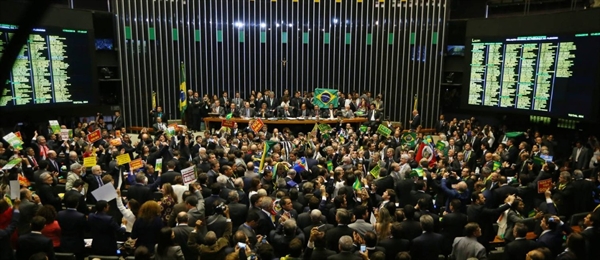 Senado vai ler votação do processo de impeachment de Dilma nesta terça