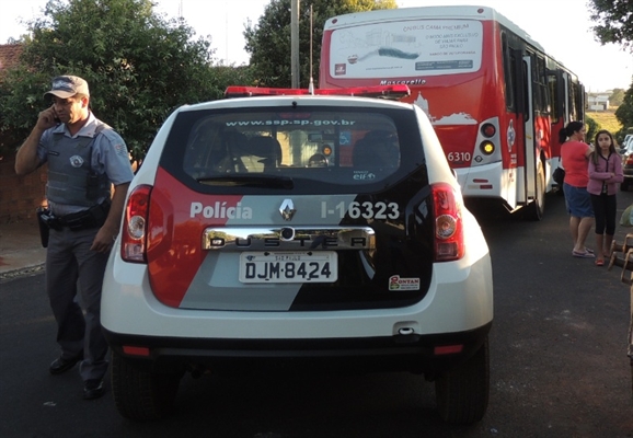 Passageira de circular fica ferida no bairro Parque das Nações