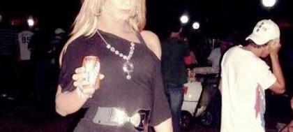 Polícia encontra orelha decepada de transexual