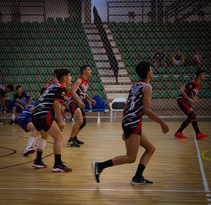 Vôlei masculino de Votuporanga durante os Jogos Abertos (Foto: Divulgação)